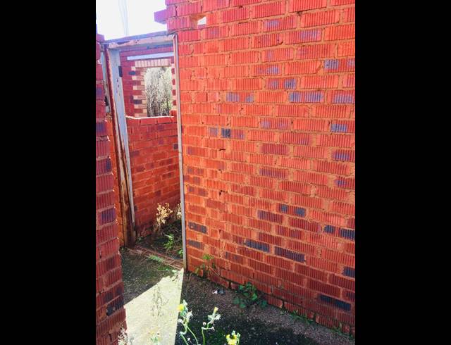 3 BEDROOM FREEHOLD FOR SALE IN KWA THEMA